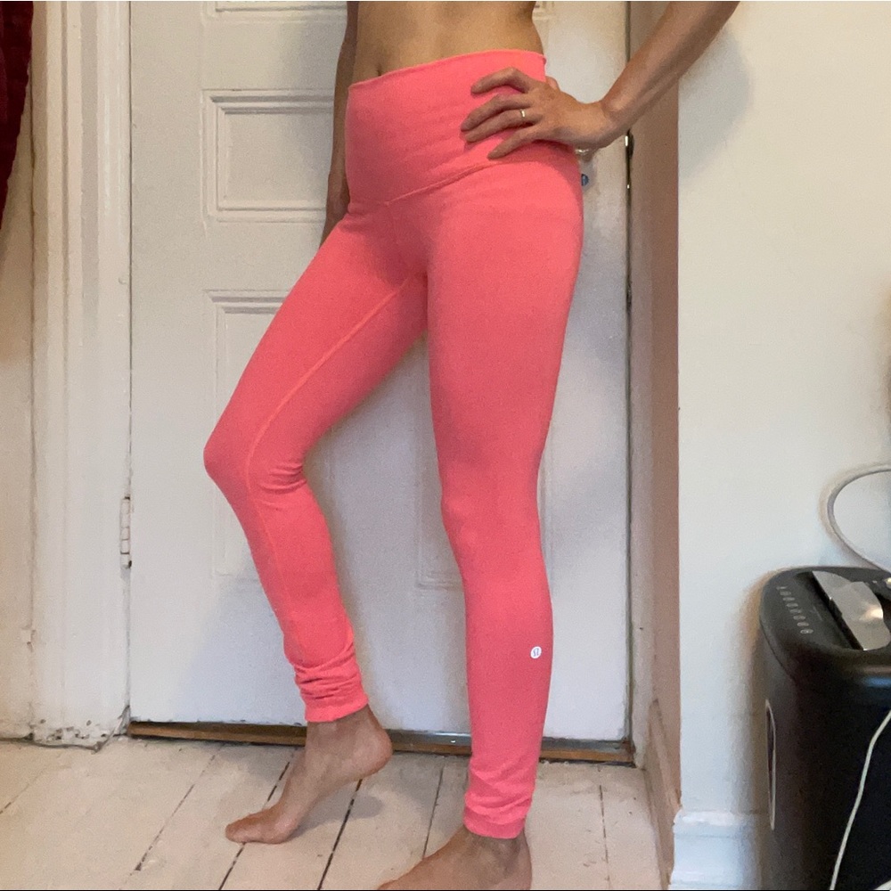 Lululemon leggings pink - no label - size 2?